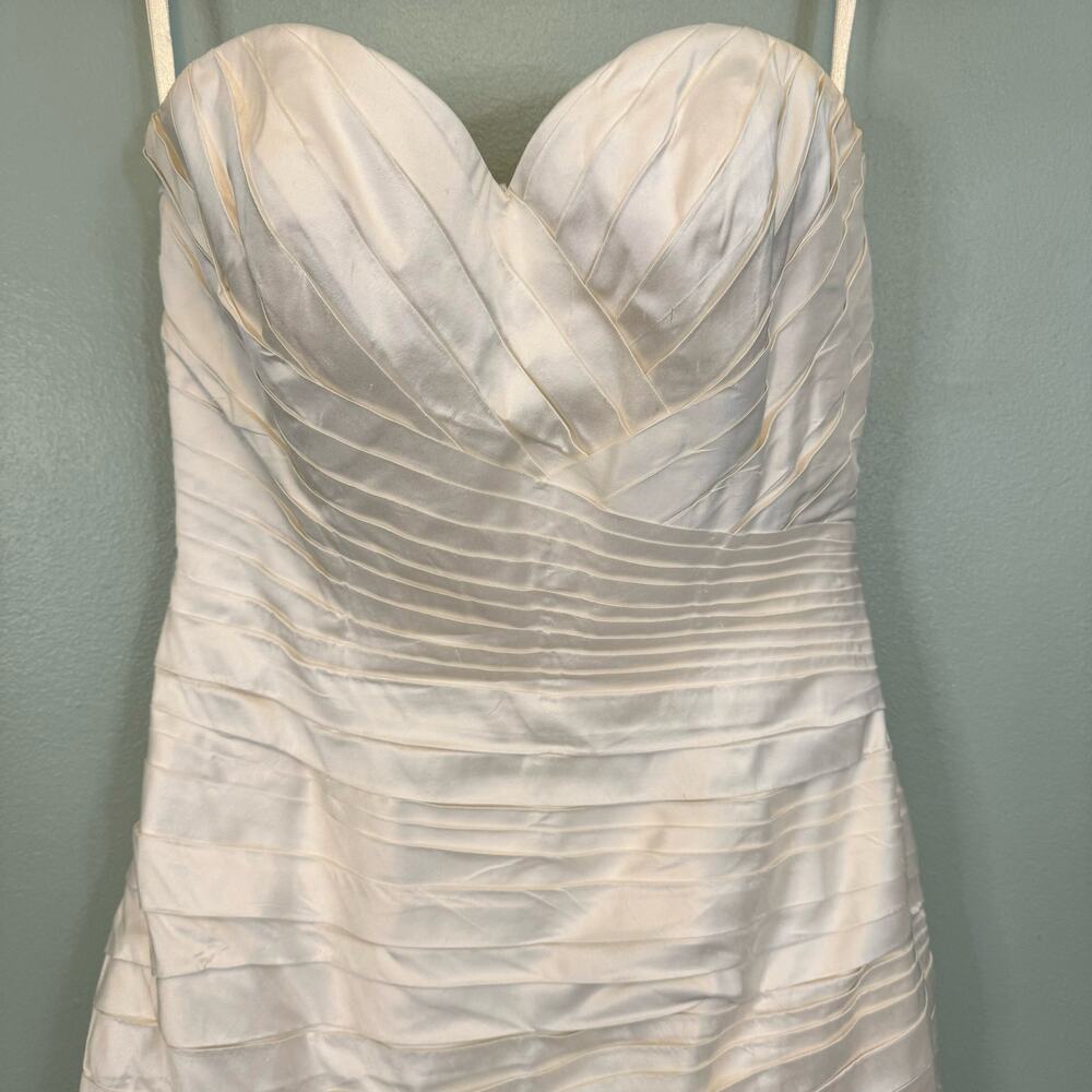Angelina Faccenda Bridal Wedding Gown Size 6 Mermaid Rosette Sweetheart Ivory - Picture 4 of 16